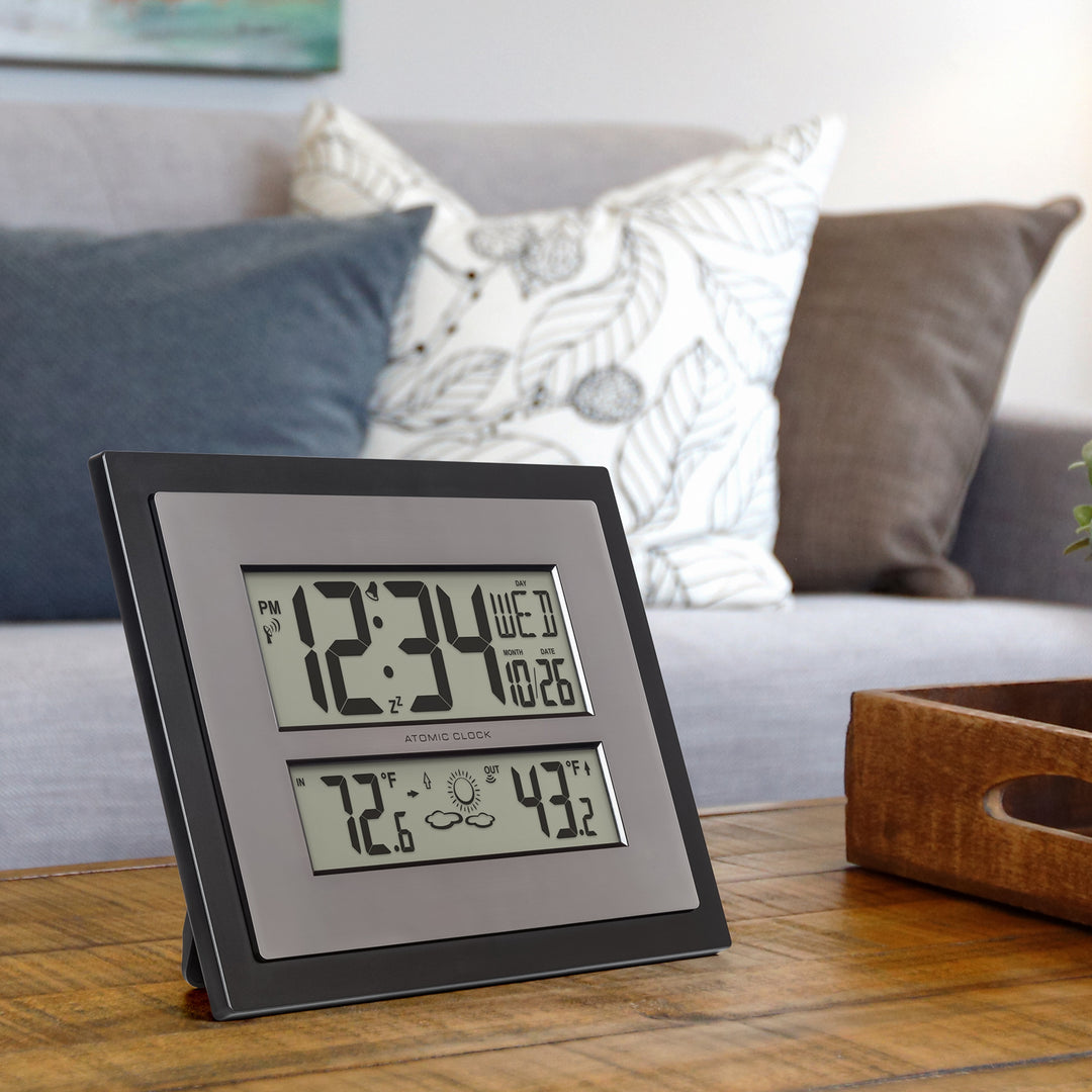 512-65937 Atomic Digital Wall Clock – La Crosse Technology