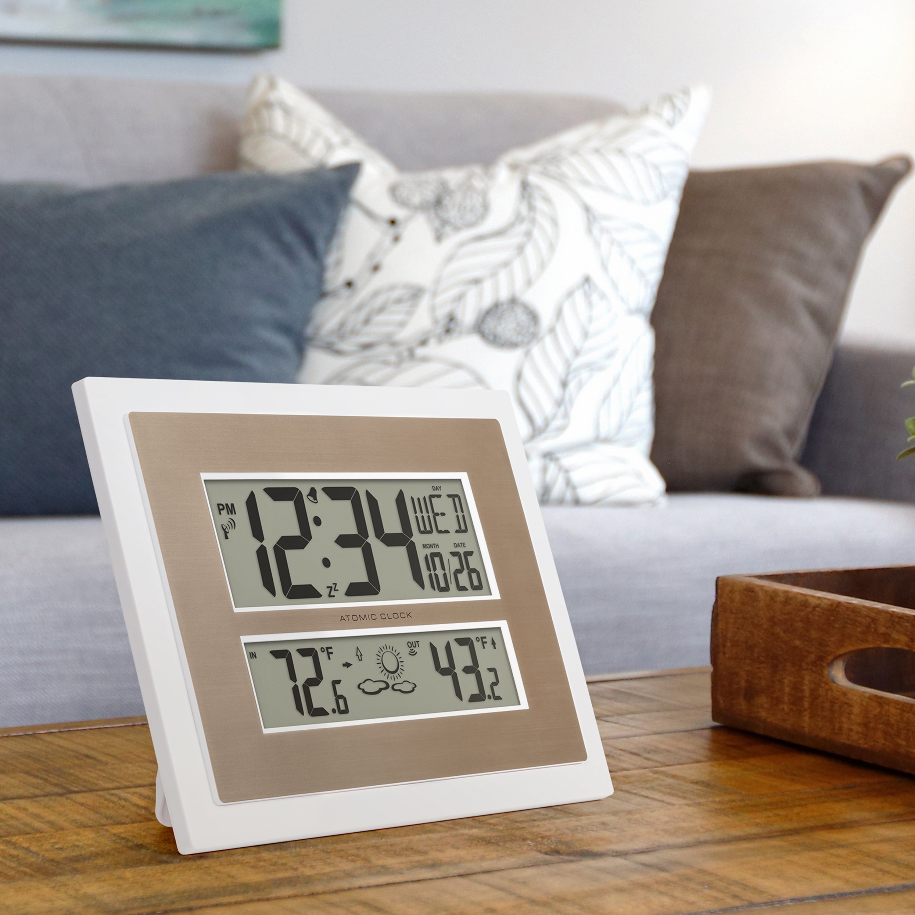 512-14937 Atomic Digital Wall Clock
