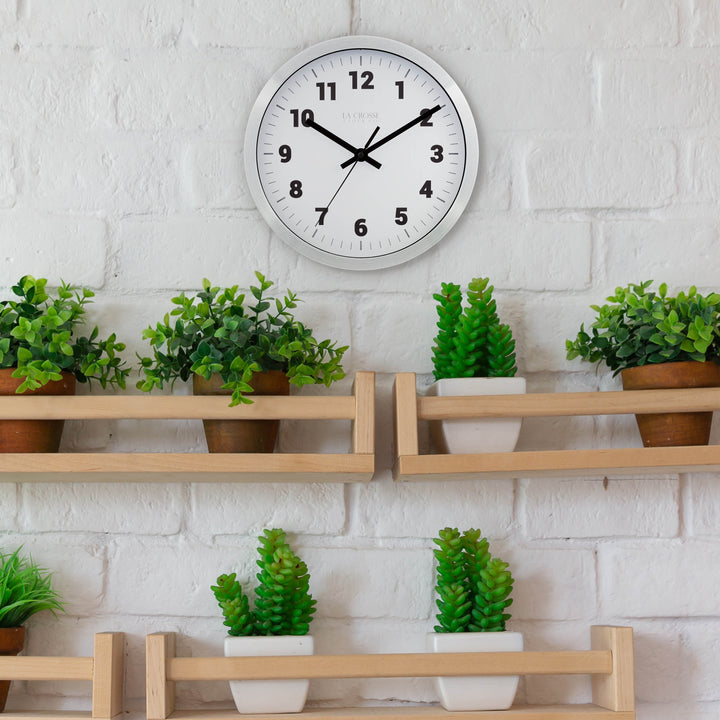 404-2626 10-inch Nash Wall Clock