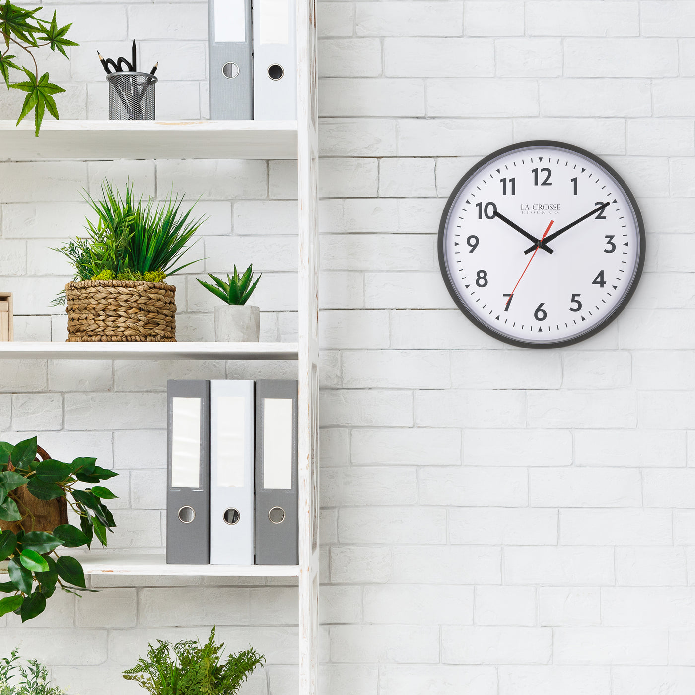 404-2636V2 13-inch Standard Quartz Wall Clock