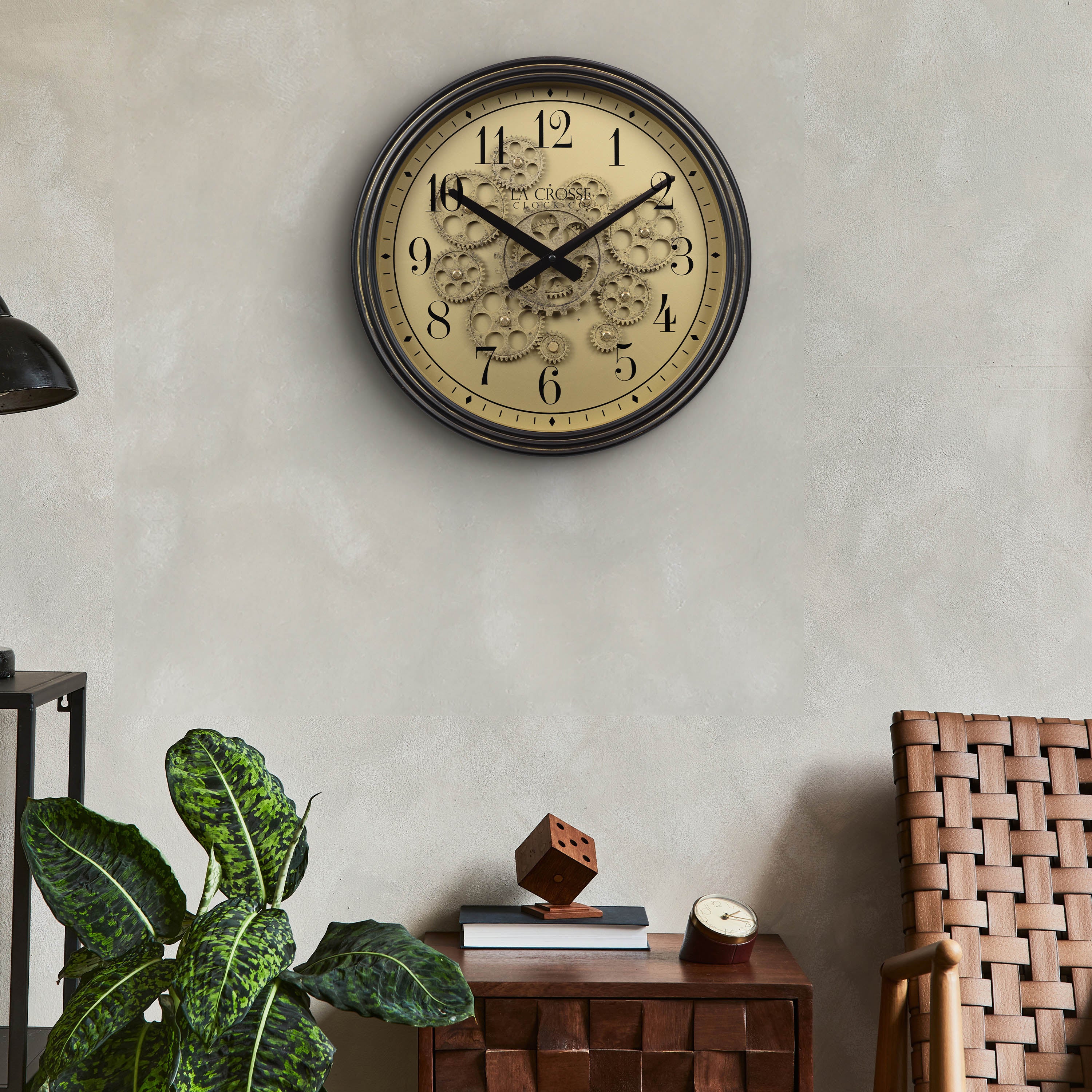 Moving Gears Wall Clock | 15-Inch Decorative Gear Wall Clock | La
