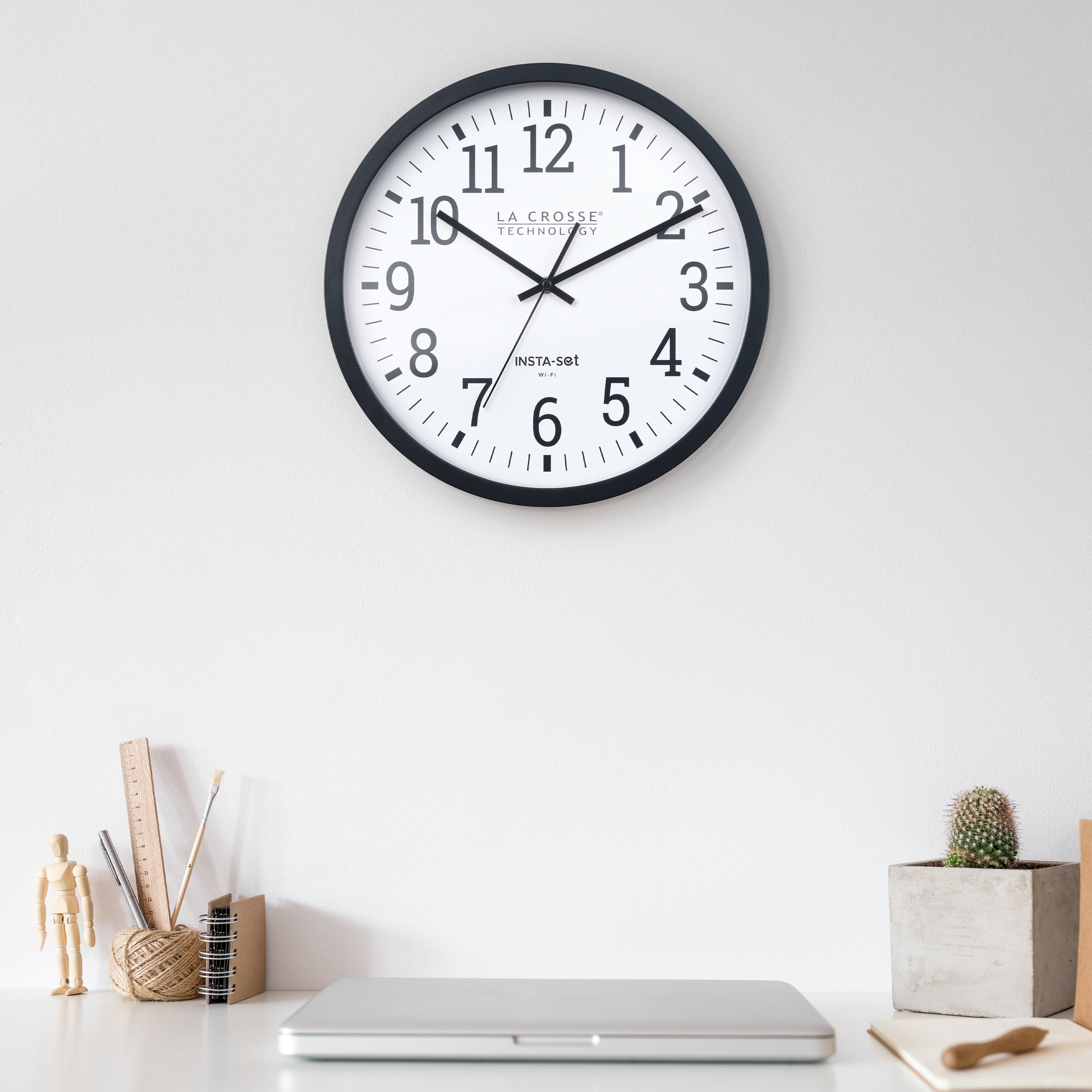 404-3836 14-inch Insta-Set Wi-Fi Wall Clock