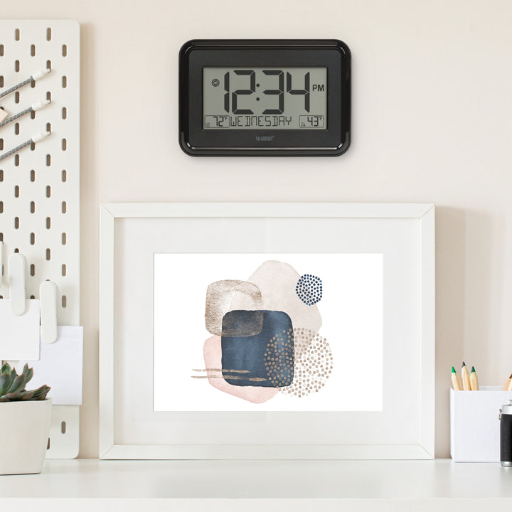 513-1412 Digital Clock with Indoor/Outdoor Temperature
