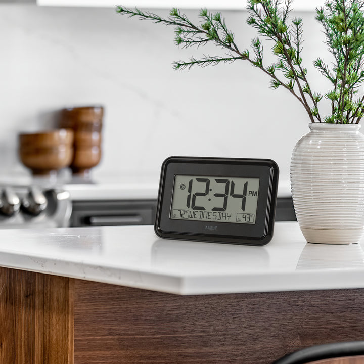 513-1412 Digital Clock with Indoor/Outdoor Temperature
