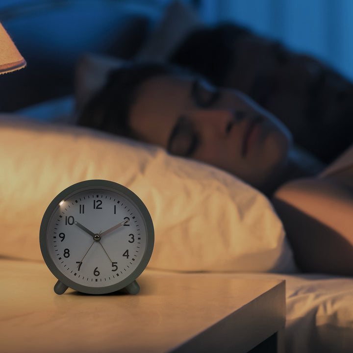 W72753 Mini Analog Alarm Clock