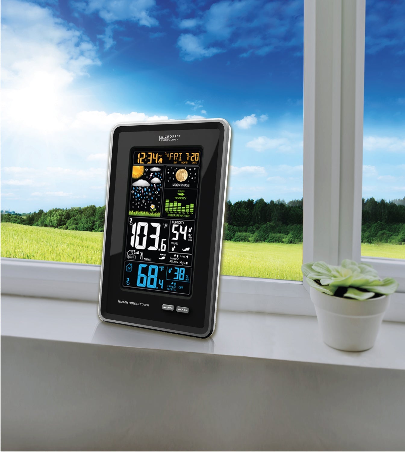 308-1425B La Crosse Technology Wireless Color Weather Station with  TX141TH-BV3 757456088884