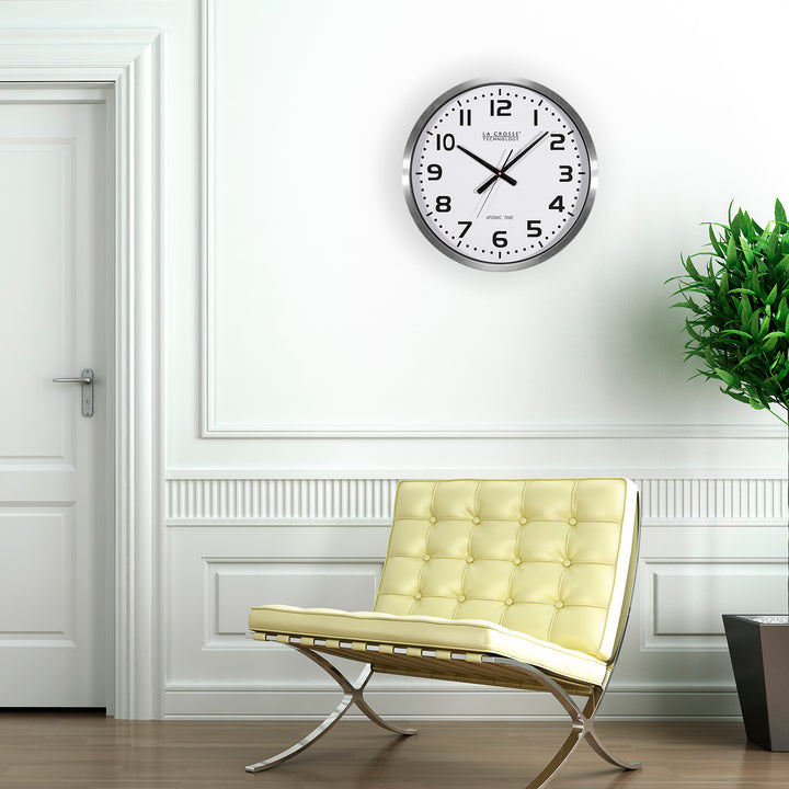 404-1220V2 20-inch Atomic Wall Clock