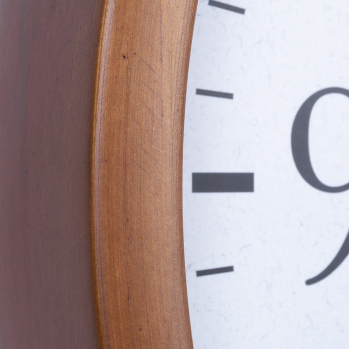 404-50447-INT_frameclose3_720x