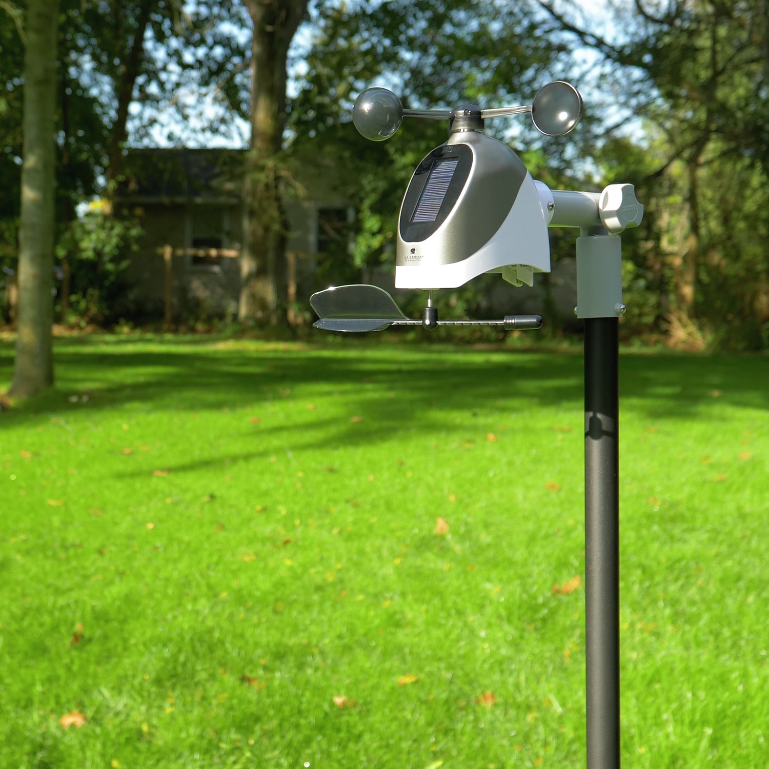 79400 Backyard Wind + Weather Station