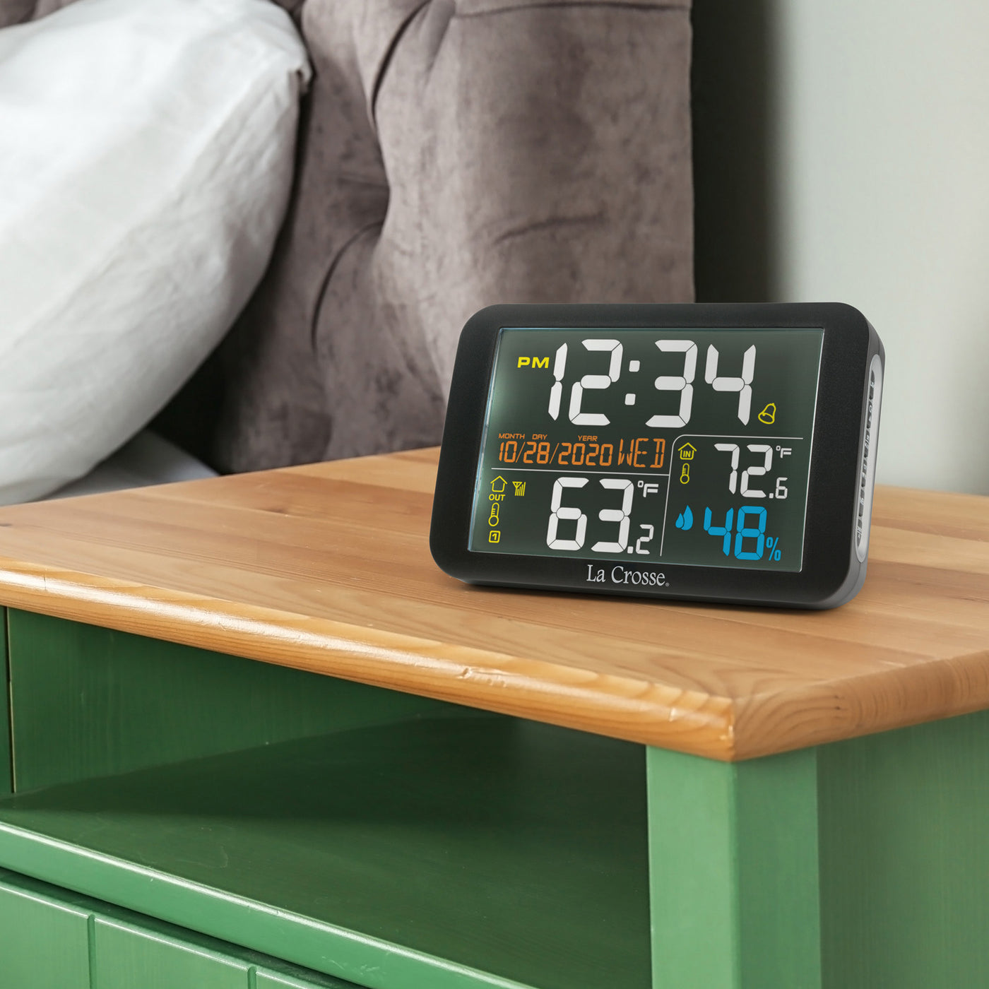 Put a colorful weather station on your wall with La Crosse Color