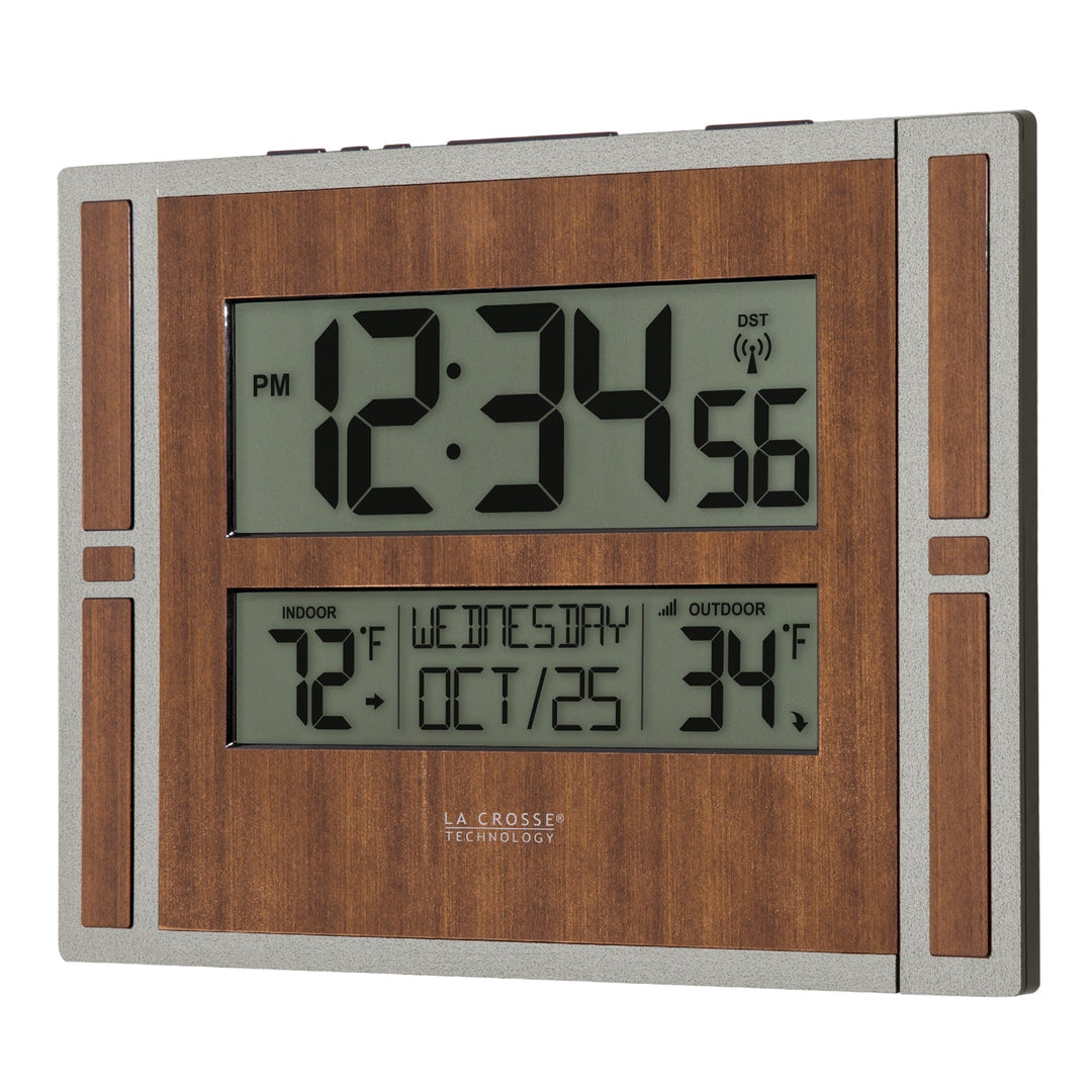 BBB86088V3 Digital Wall Clock