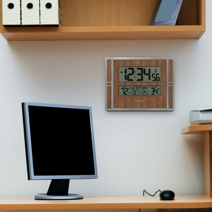 BBB86088V3 Digital Wall Clock